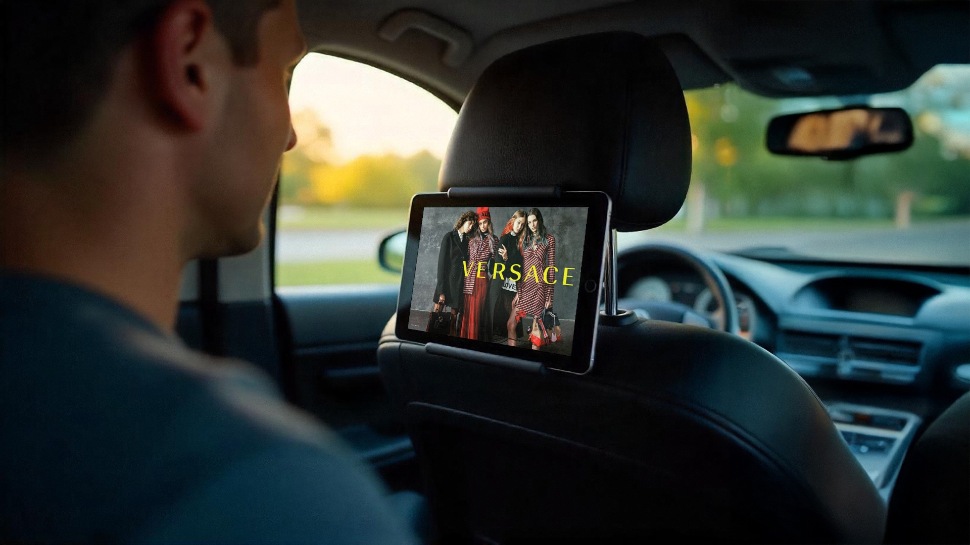 Advertise on EcoTaxi